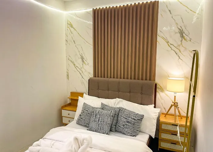 Apartment Cozy & Chic 1br Near Mall Of - S Residences
